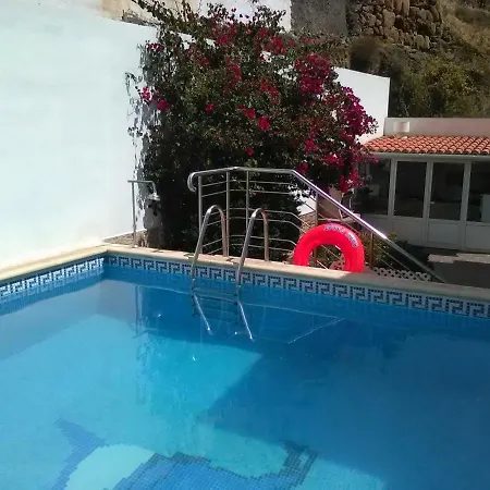 Πανσιόν Casa Buganvilla 3*