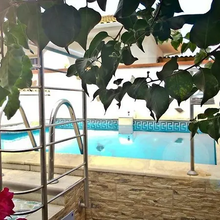 Casa Buganvilla Гостевой дом Лос-Реалехос